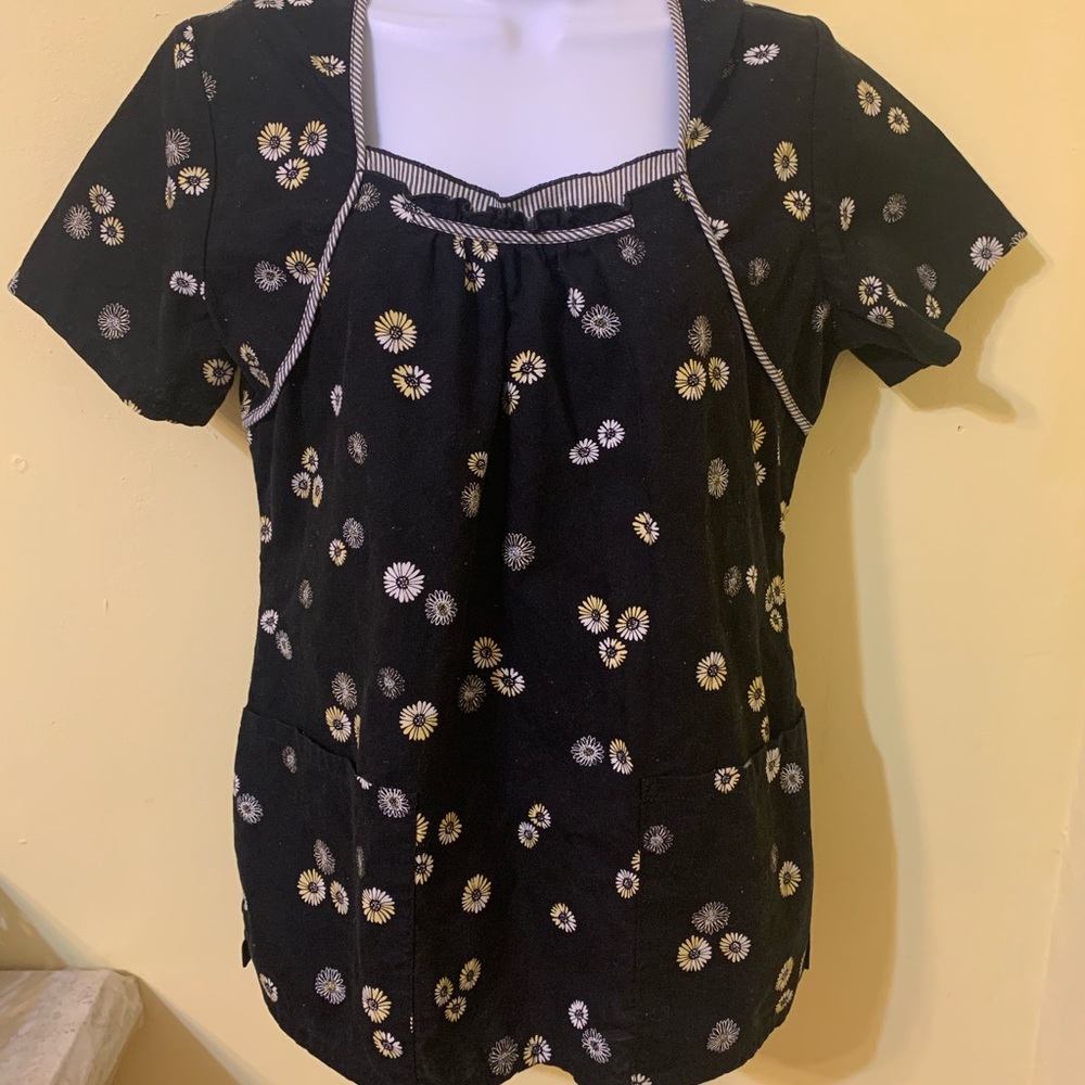 Cherokee Scrub Top